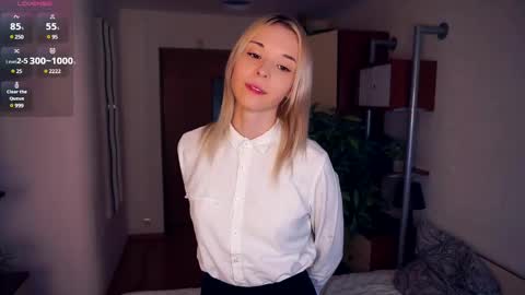 Mia Bunyard online show from March 11, 4:40 pm