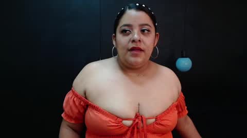 Snapshot of brenda_maz chatting on December 14, 12:23 pm Brenda  online show from December 14, 12:23 pm