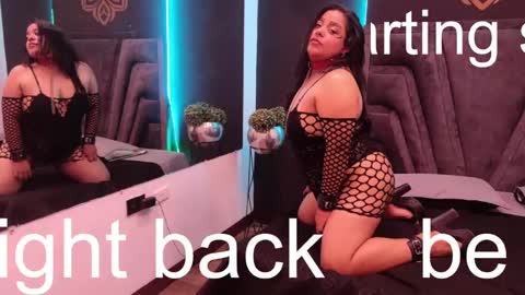 Snapshot of brenda_maz chatting on February 17, 7:01 pm Brenda  online show from February 17, 7:01 pm