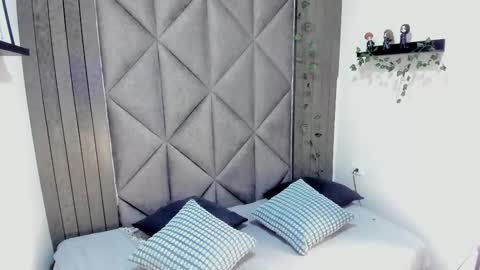 B R I A  online show from February 17, 2:44 am