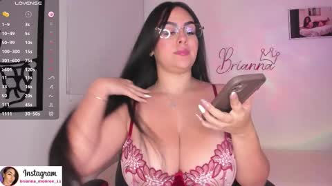 Brianna  online show from December 2, 9:28 pm