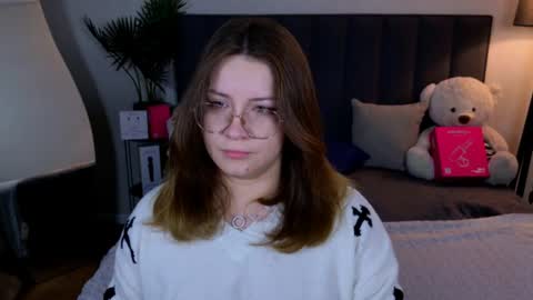 briarwynn online show from April 2, 12:19 am