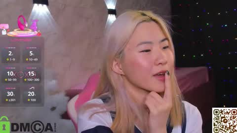 Bridget online show from December 17, 1:55 am