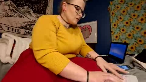 Leela Marie xo online show from December 2, 7:32 am