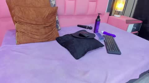 brithanyslim online show from January 23, 10:22 pm