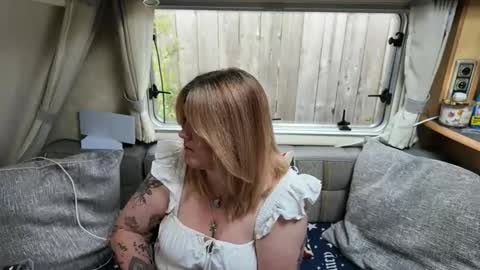  Want to see more online show from June 4, 7:57 am