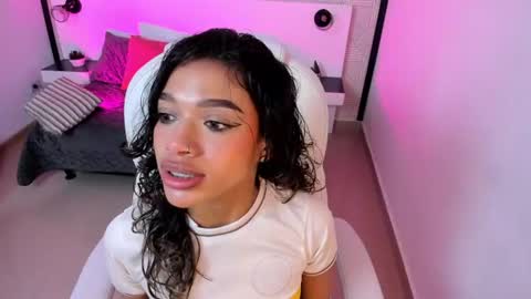 britney_collins_ online show from July 3, 12:11 pm