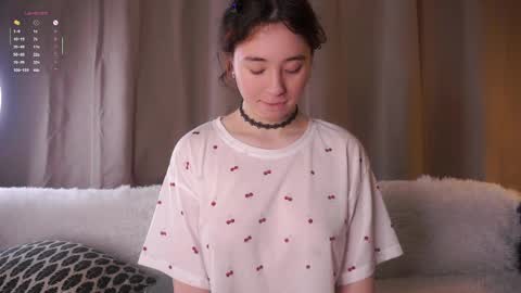 Lina online show from April 3, 1:09 pm