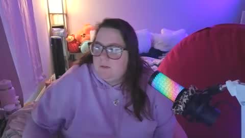 Madam Brooke online show from February 18, 1:21 pm