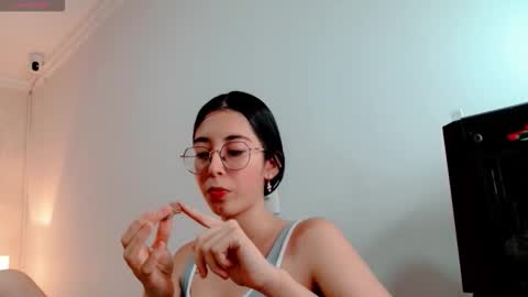 Brook Loves online show from October 4, 3:34 am