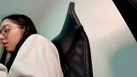 Brook Loves online show from November 18, 5:36 pm