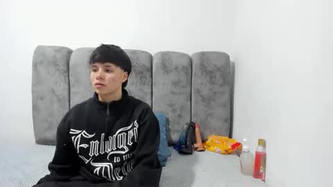 Bruno Cruz online show from April 17, 2:35 am