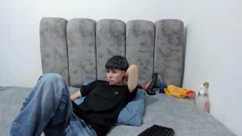 Bruno Cruz online show from April 19, 2:33 am