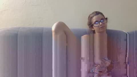 Snapshot of brutecia chatting on September 23, 6:39 pm brutecia online show from September 23, 6:39 pm