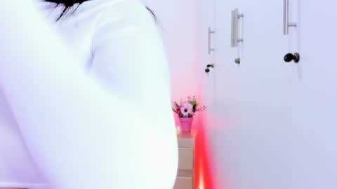 Carly     online show from December 6, 12:27 pm