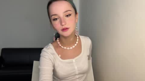 bubble_b00 online show from March 2, 10:26 am