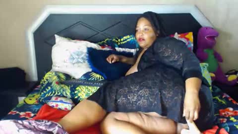 bulkyyass4u online show from November 5, 9:09 pm