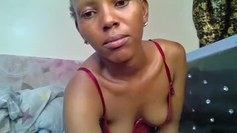 bunnydiva_ online show from October 28, 3:23 am