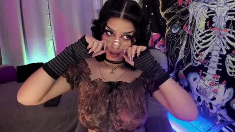   online show from January 3, 1:27 am