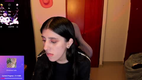 Snapshot of bunnyy09 chatting on December 18, 11:19 pm Jess online show from December 18, 11:19 pm