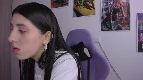 Snapshot of bunnyy09 chatting on January 25, 4:42 pm Jess online show from January 25, 4:42 pm