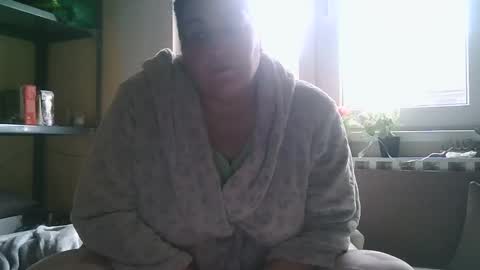 Snapshot of bunyoka1981 chatting on January 8, 9:10 am babuska1981 online show from January 8, 9:10 am
