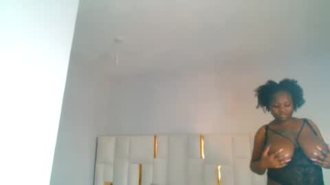 busty_mellons69 online show from November 6, 2:23 pm