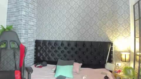 Sofiii online show from March 11, 7:58 pm