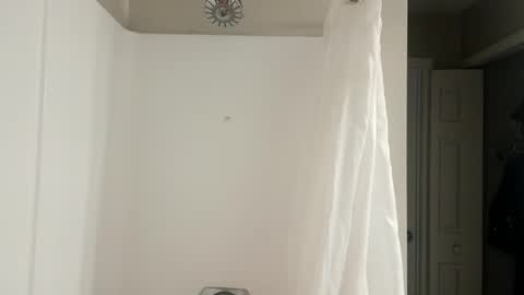 busybee83 online show from January 6, 10:13 pm