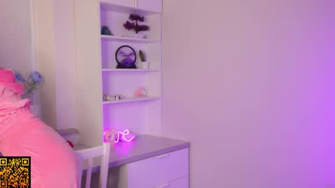 butteflai online show from October 30, 9:00 am