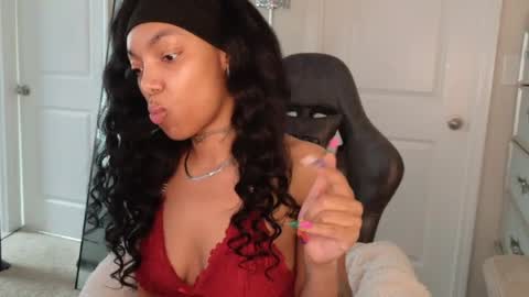 butterfly booty online show from April 5, 6:07 pm