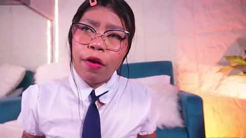 CailynBrown online show from March 15, 4:25 am