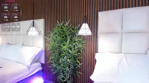 CailynBrown online show from December 23, 4:16 am