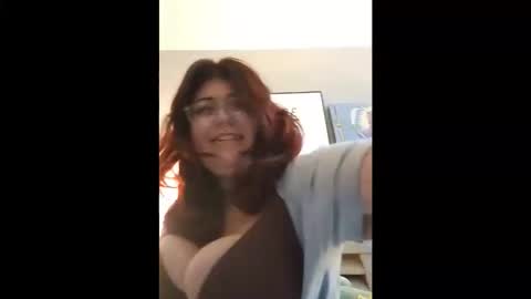 Callie Zooka online show from December 2, 3:36 pm