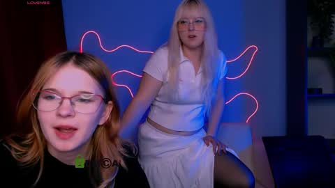 callmevivien online show from April 18, 7:58 pm