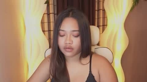 Jade online show from February 6, 7:12 am