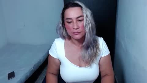 camila online show from November 28, 4:32 pm