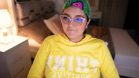 Camila buitrago online show from October 10, 3:55 am