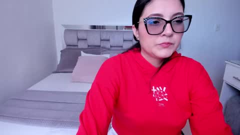 Camila buitrago online show from May 31, 7:59 pm