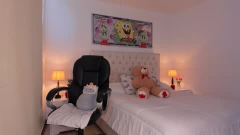   online show from March 15, 7:38 pm