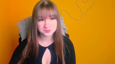 Camilla online show from April 8, 11:23 am