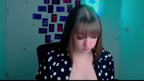 Camilla online show from April 22, 5:37 am