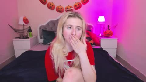 camilladreamer online show from October 26, 5:52 pm