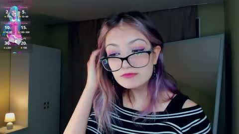 Emily online show from April 19, 5:24 pm