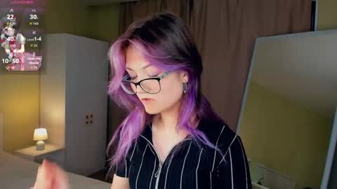 Emily online show from April 15, 8:09 pm