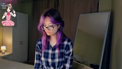 Emily online show from April 14, 5:24 pm