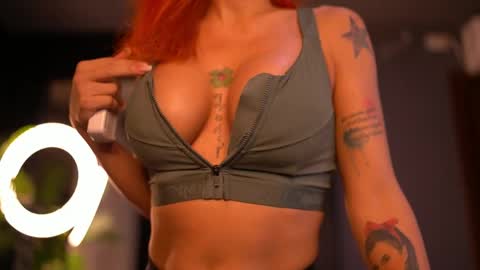 CamillaStarrX online show from May 31, 7:04 pm