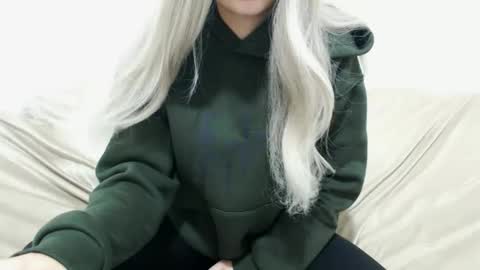 CamilleBunny online show from November 29, 3:43 am