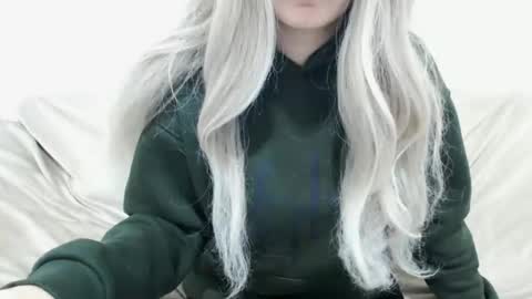 CamilleBunny online show from December 4, 4:15 am