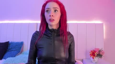 C A M I L L E N    Help me get to the top online show from October 26, 10:16 pm